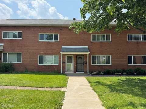 4958 Caroline Drive unit: 10, Warrensville Heights, OH 44128