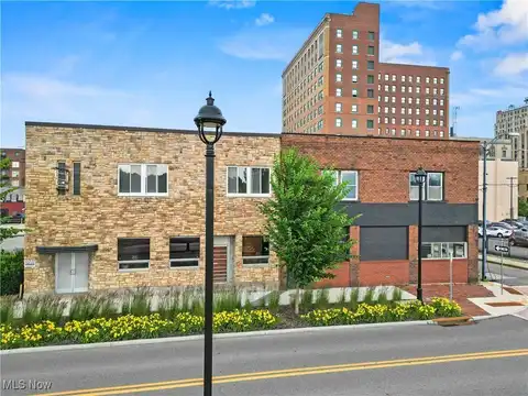 200-208 W Front Street, Youngstown, OH 44503