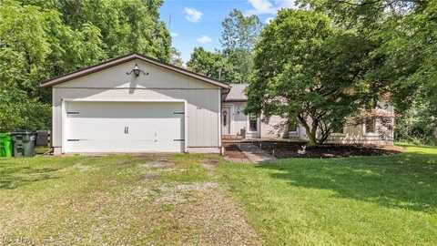 7140 Hunter Drive, Chippewa Lake, OH 44215