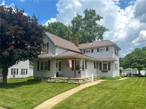 30 Bond Street, Niles, OH 44446
