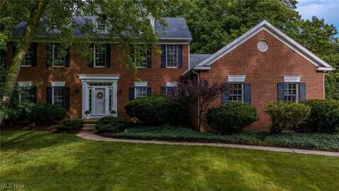 7599 Hudson Park Drive, Hudson, OH 44236