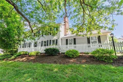 6831 Stockbridge Street NW, Canton, OH 44718
