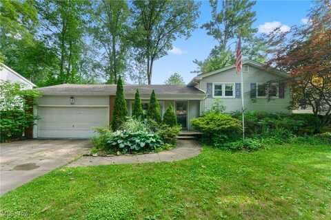 4295 Maureen Drive, Austintown, OH 44511