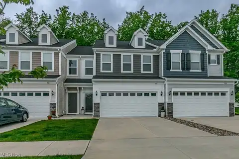 864 Woodside Drive, Westlake, OH 44145
