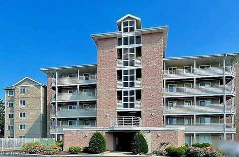 32 Marina Point Drive, Sandusky, OH 44870