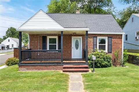 203 Robinson Avenue, Barberton, OH 44203