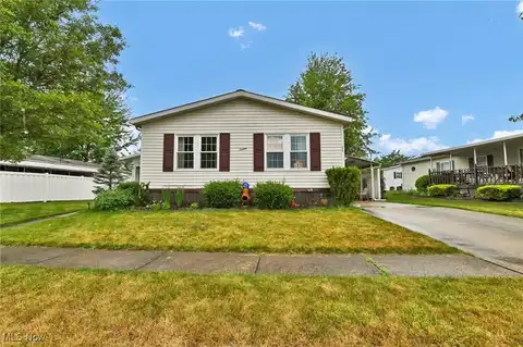 16 Piccolo, Olmsted Twp, OH 44138
