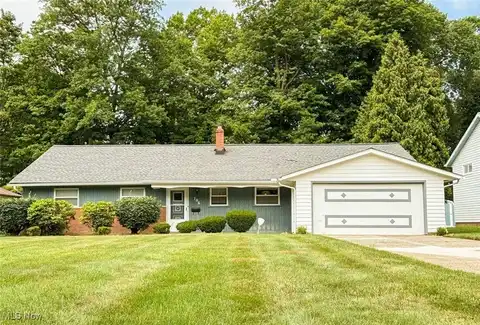 706 Edgewood Road, Richmond Heights, OH 44143