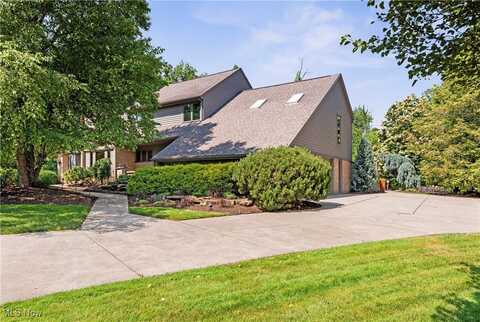 963 Mill Ridge Path NE, Massillon, OH 44646