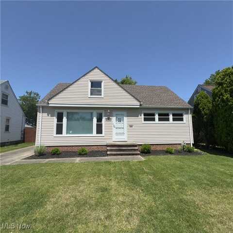 30131 Fairway Boulevard, Willowick, OH 44095