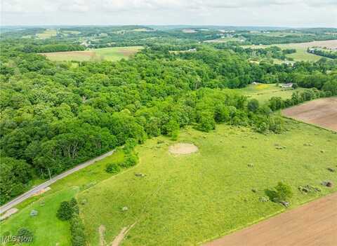 6991 Township Road 555, Holmesville, OH 44633