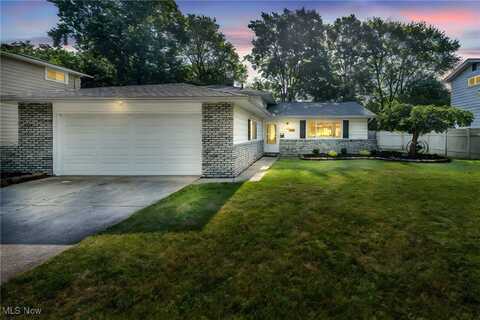 4499 Camellia Lane, North Olmsted, OH 44070
