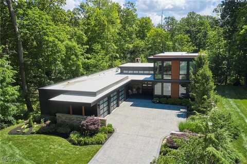 243 Overwood Road, Akron, OH 44313