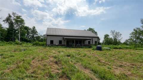 64895 Lovers Lane Road, Cambridge, OH 43725