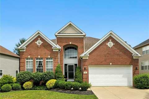 97 Heartland Circle, Hinckley, OH 44233