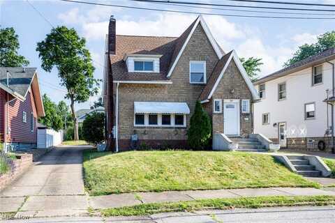 289 E Baird Avenue, Barberton, OH 44203