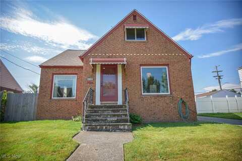 19308 Pawnee Avenue, Cleveland, OH 44119