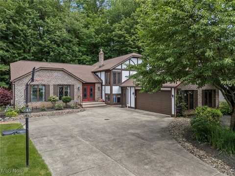 32859 Allenbury Drive, Solon, OH 44139