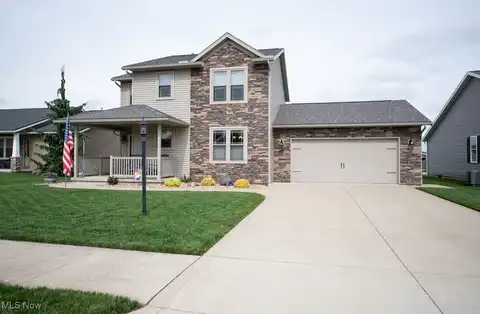 1095 Sycamore Circle SE, New Philadelphia, OH 44663