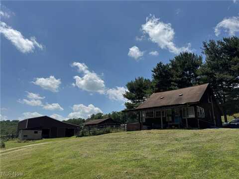 10097 March Road NE, East Rochester, OH 44625