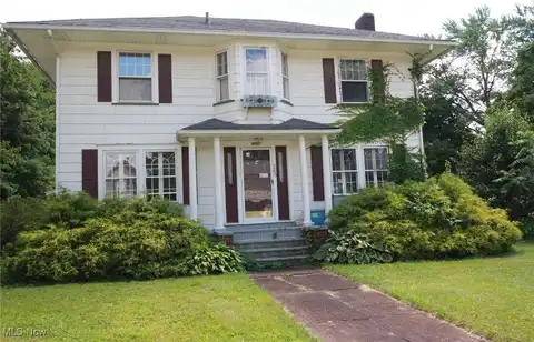 265 W Maryland Avenue, Sebring, OH 44672