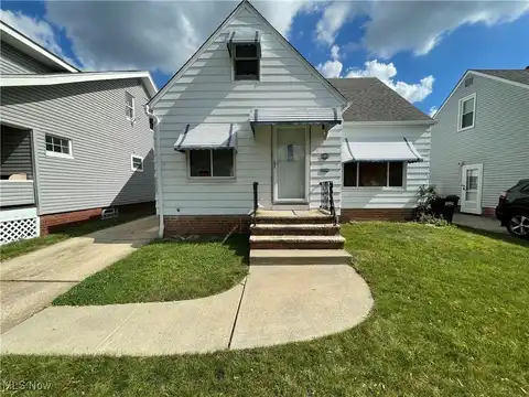 6802 Virginia Avenue, Parma, OH 44129