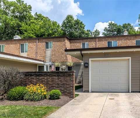 9301 Sussex Drive, Olmsted Falls, OH 44138
