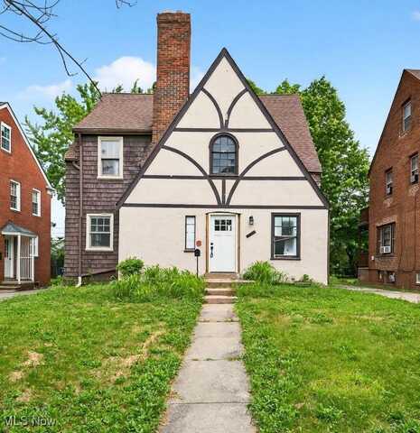 3521 Berkeley Road, Cleveland Heights, OH 44118