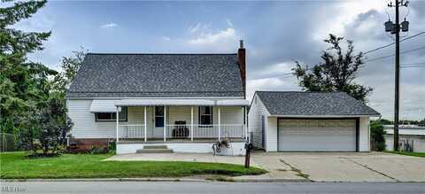 2736 Perry Drive SW, Canton, OH 44706