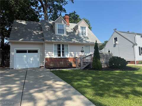 442 Fairway Boulevard, Willowick, OH 44095