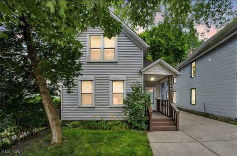 1923 W 77th Street, Cleveland, OH 44102