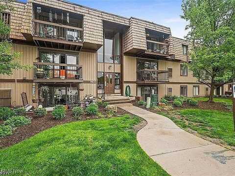 9630 Cove Drive unit: A14, North Royalton, OH 44133