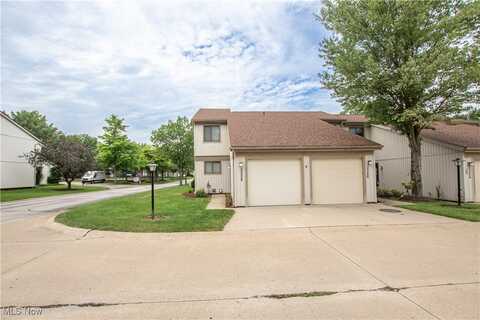 5558 Hilltop Oval unit: 94, Parma, OH 44134