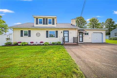 2716 Russell Road, Ashtabula, OH 44004
