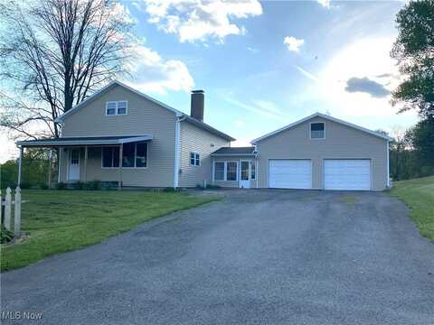5725 Carbon Hill Road, East Palestine, OH 44413