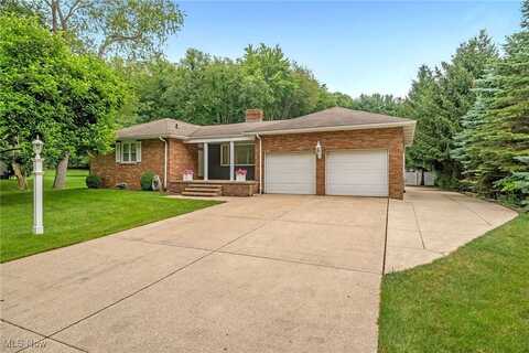 7140 Lake O Springs Avenue NW, North Canton, OH 44720