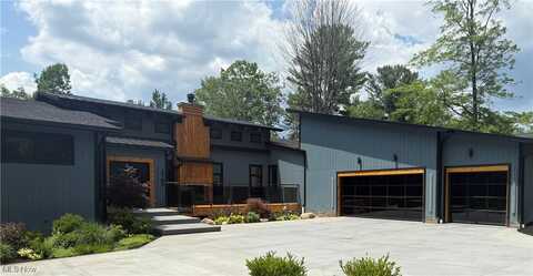 3790 Belmont Road, Woodmere, OH 44122