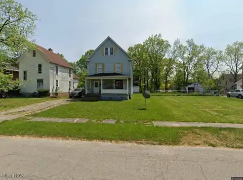 933 Hunter Street NW, Warren, OH 44446