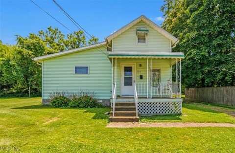 1016 W 55th Street, Ashtabula, OH 44004