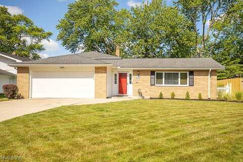 5982 Forest Ridge Drive, North Olmsted, OH 44070
