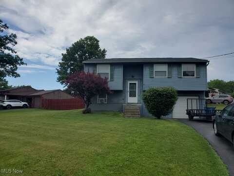 3697 Oakview Drive, Girard, OH 44420