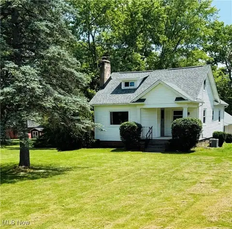 3819 S Cleveland Massillon Road, Barberton, OH 44203