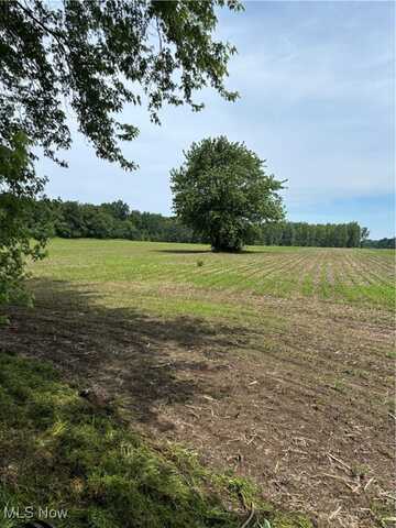 4035 E Center Street, North Kingsville, OH 44030