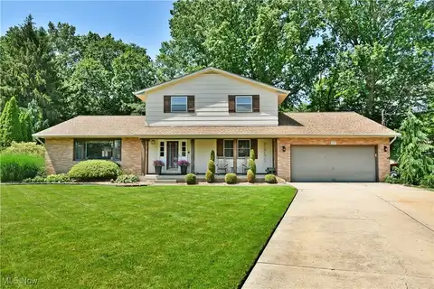 137 Emerson Circle, Cortland, OH 44410