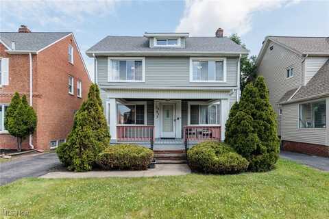 13653 Cedar Road, University Heights, OH 44118