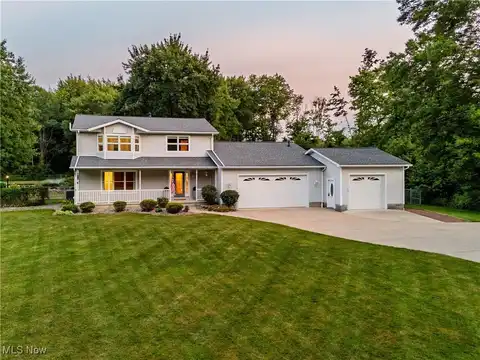 12147 Gladstone Road SW, North Jackson, OH 44451