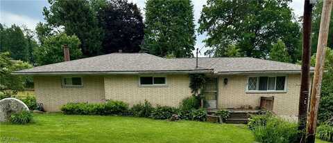 7 TEABERRY Lane, Chester, WV 26034