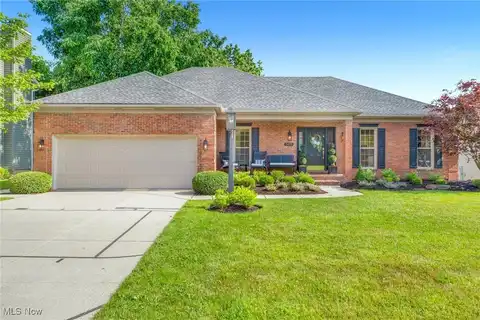 3479 Jasmine Drive, Seven Hills, OH 44131