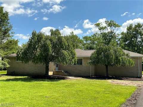 3665 Irving Park Avenue, Woodmere, OH 44122