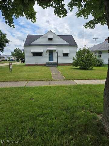 9307 Biddulph Road, Brooklyn, OH 44144